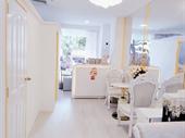 beauty salon for take